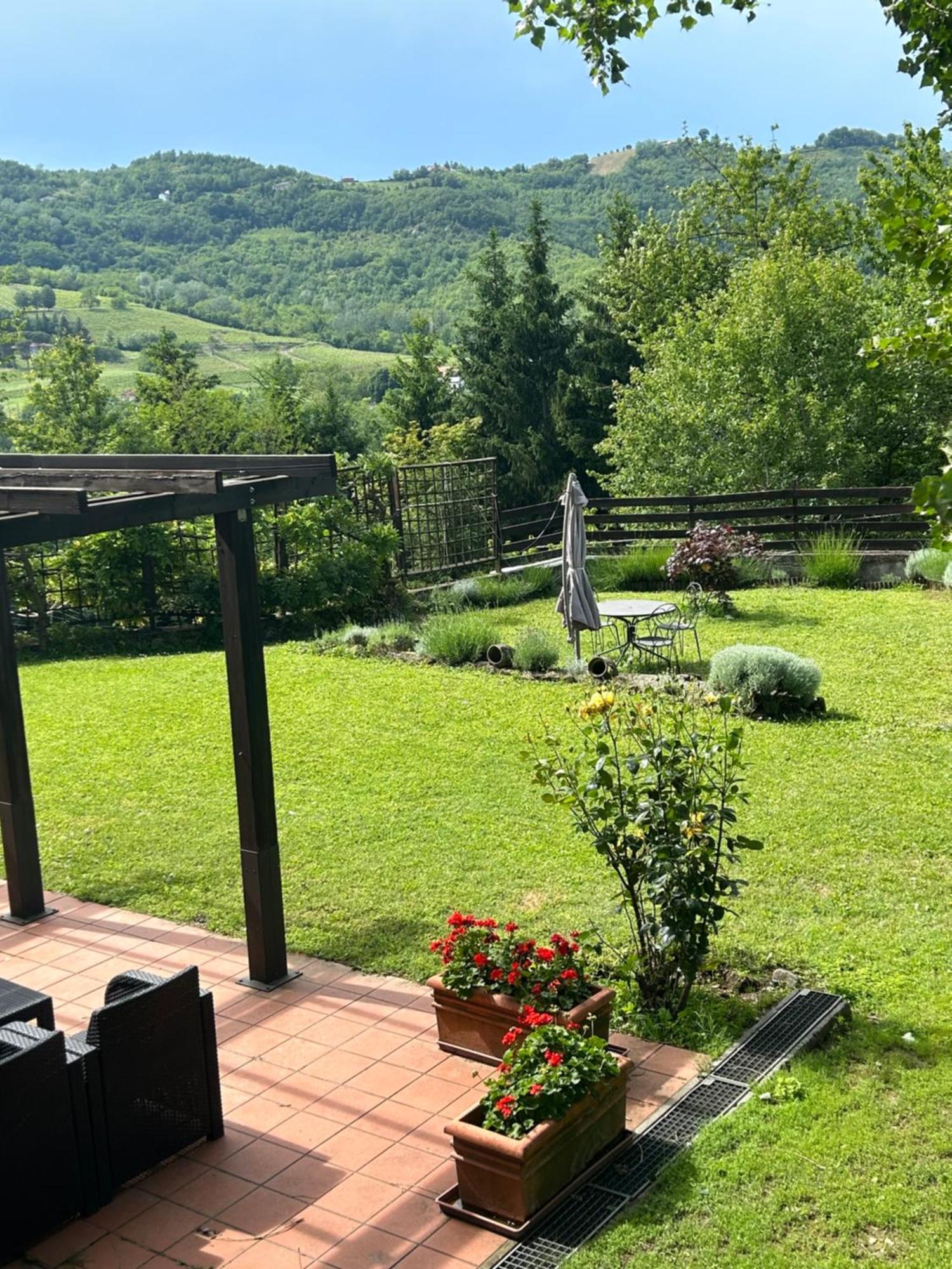 Cascina Ciosse B&B Grognardo エクステリア 写真