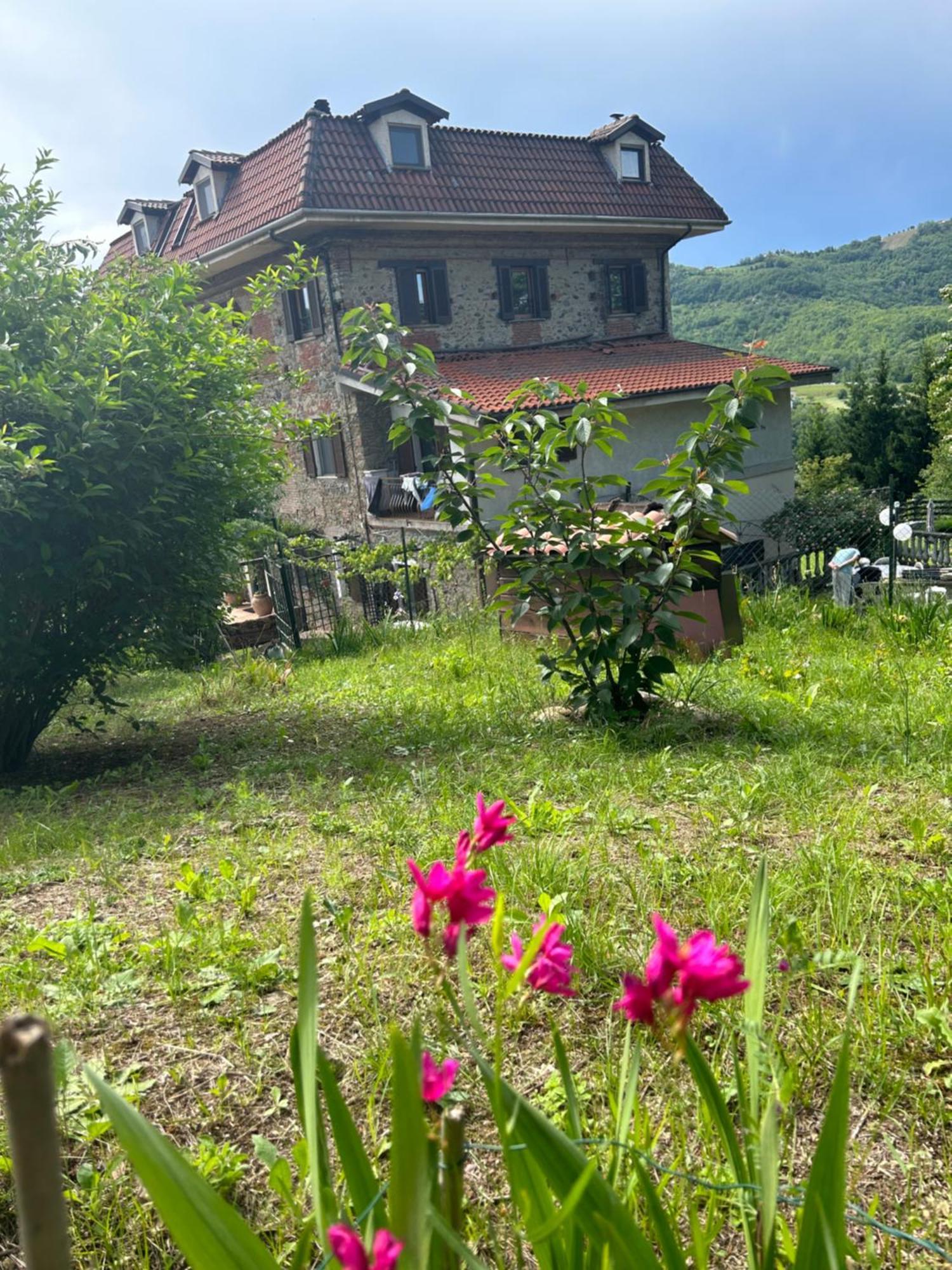Cascina Ciosse B&B Grognardo エクステリア 写真